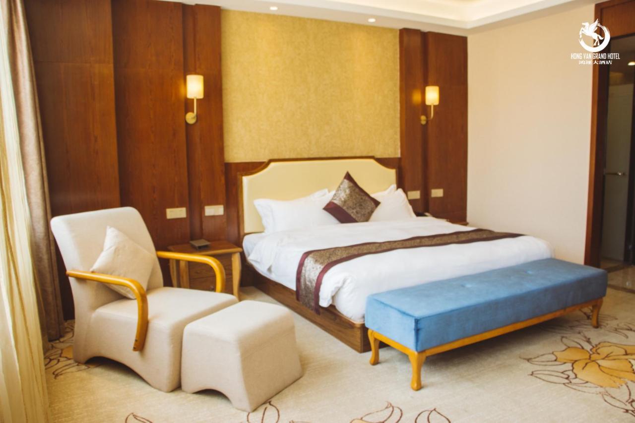Hong Van Grand Hotel Mong Cai Exterior foto